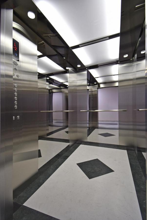 Home4You City Center Apartments エレバン エクステリア 写真