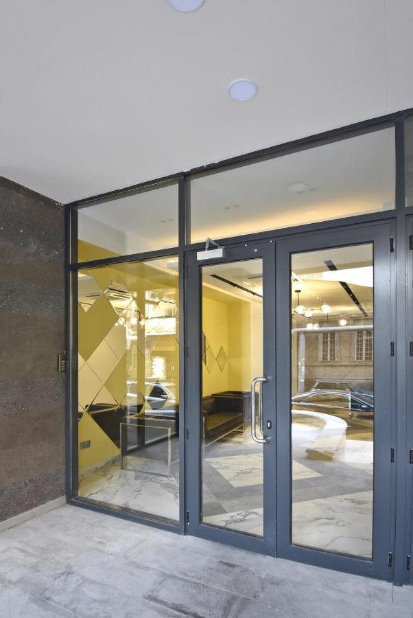 Home4You City Center Apartments エレバン エクステリア 写真