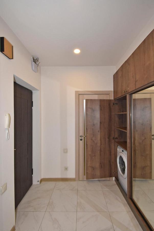 Home4You City Center Apartments エレバン エクステリア 写真